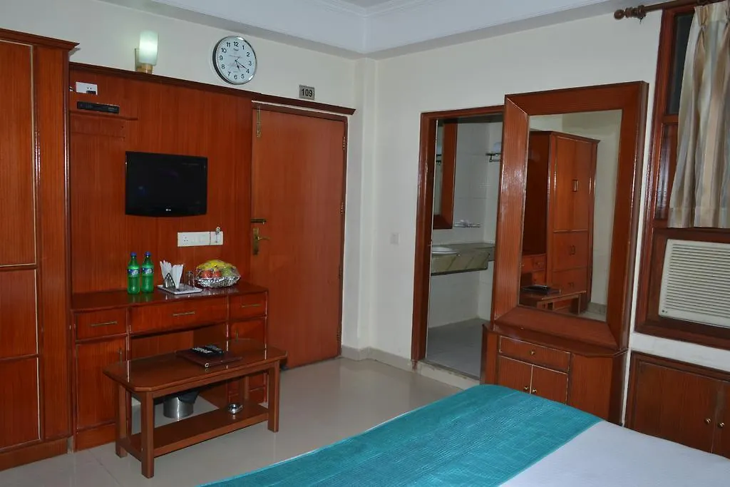 ***  Airport Hotel Vishal Residency New Delhi India